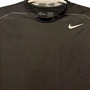 Nike Pro Dri-FIT Mens XXL Black Chevron Fitted Long Sleeve Training Shirt 618984